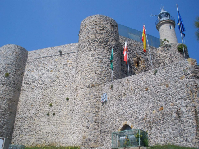 Castillo-Faro de Santa Ana - Wikimedia Commons