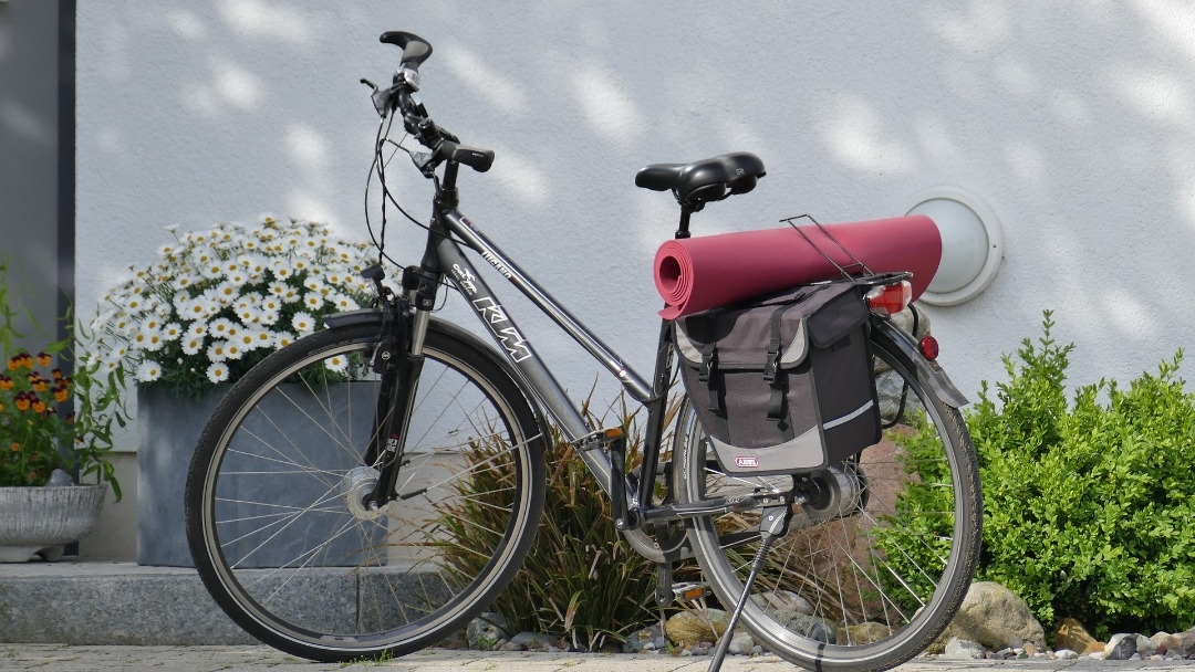 El Camino de Santiago sobre dos ruedas: cómo transportar la bicicleta