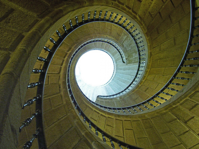 Escalera del Museo do Pobo Galego - Argosnet Wikicommons
