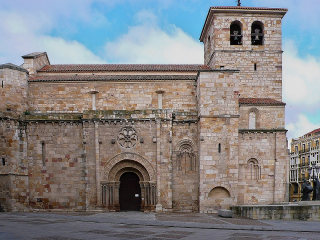 Iglesia de San Juan Bautista de Zamora - Wikimedia Commons/Jl FilpoC