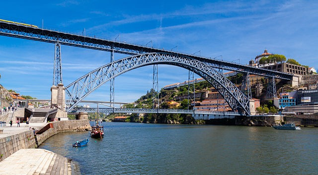 Puente Don Luis I - Wikimedia Commons / Diego Delso