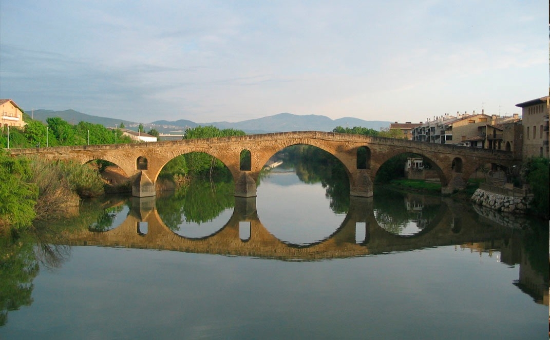 Puente románico de Puente la Reina