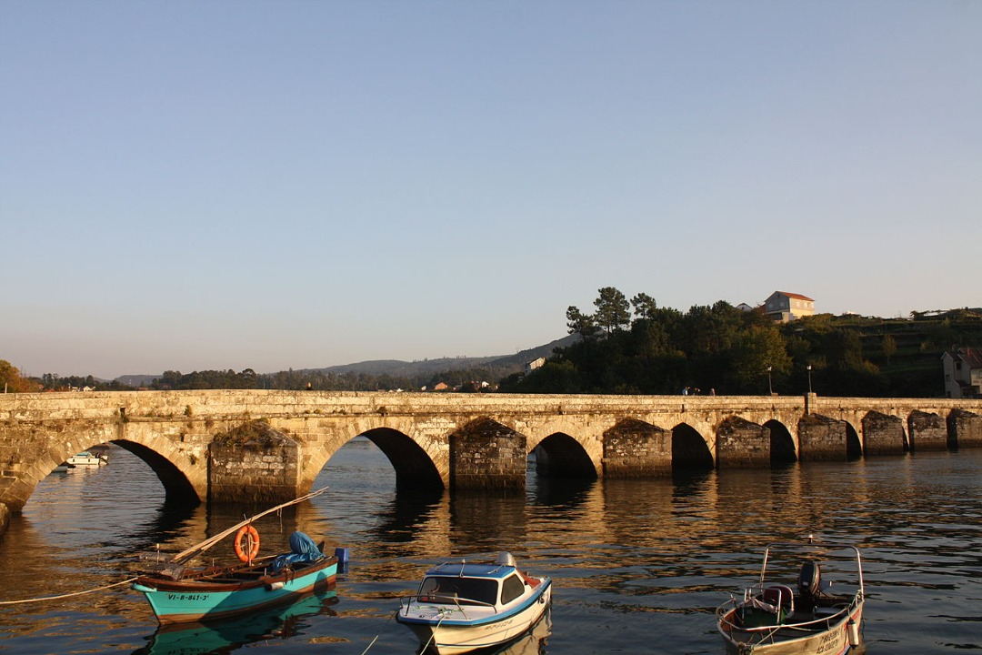 Puente Romano de Ponte Sampaio - Wikipedia/P.Lameiro