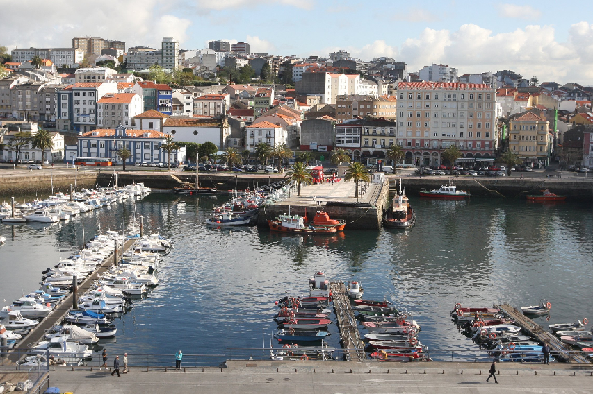 Vista do porto de Curuxeiras de Ferrol